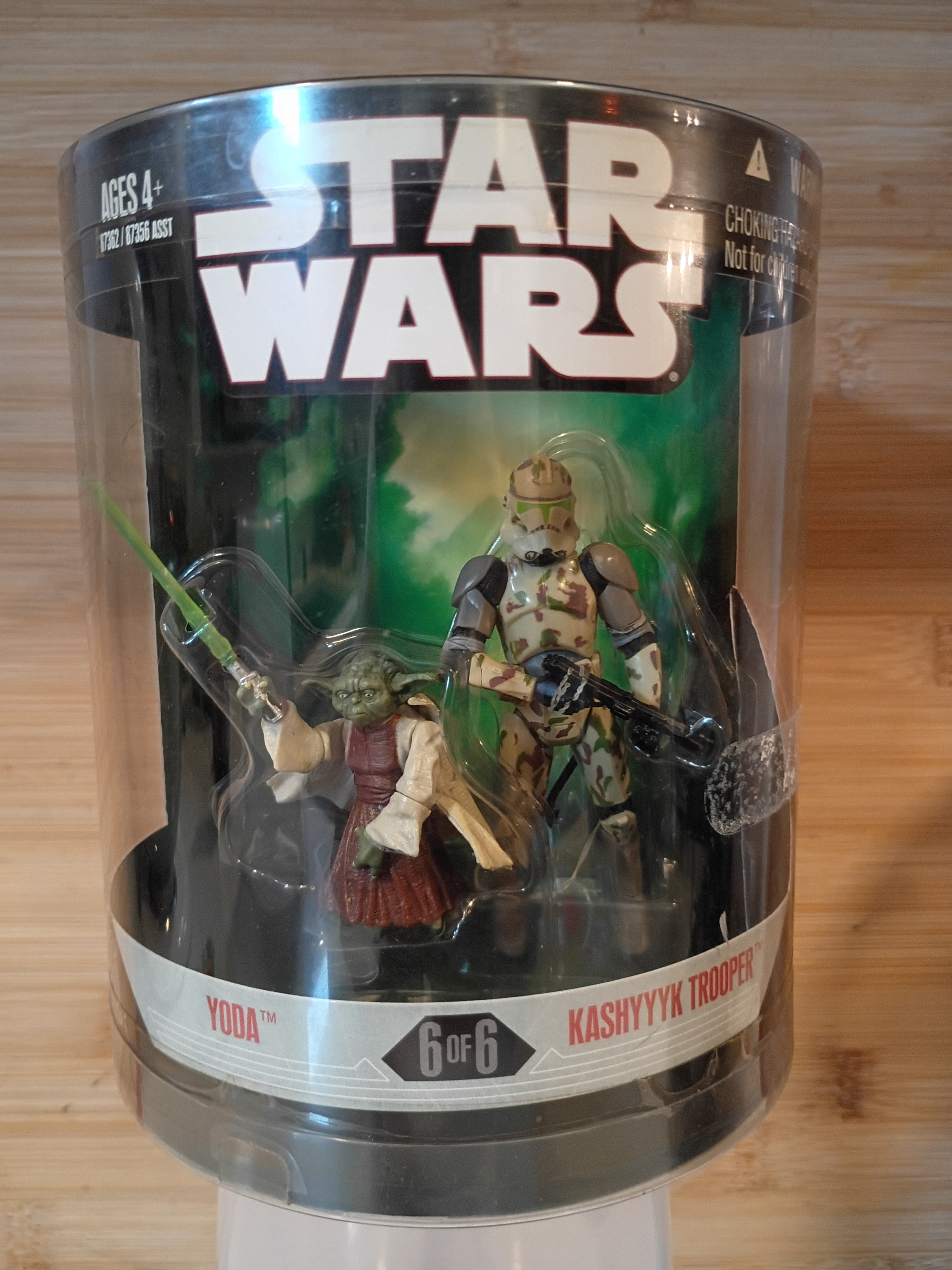 Star Wars 30th Anniversary Order 66 Series Yoda & Kashyyyk Trooper Action Figure 2-Pack